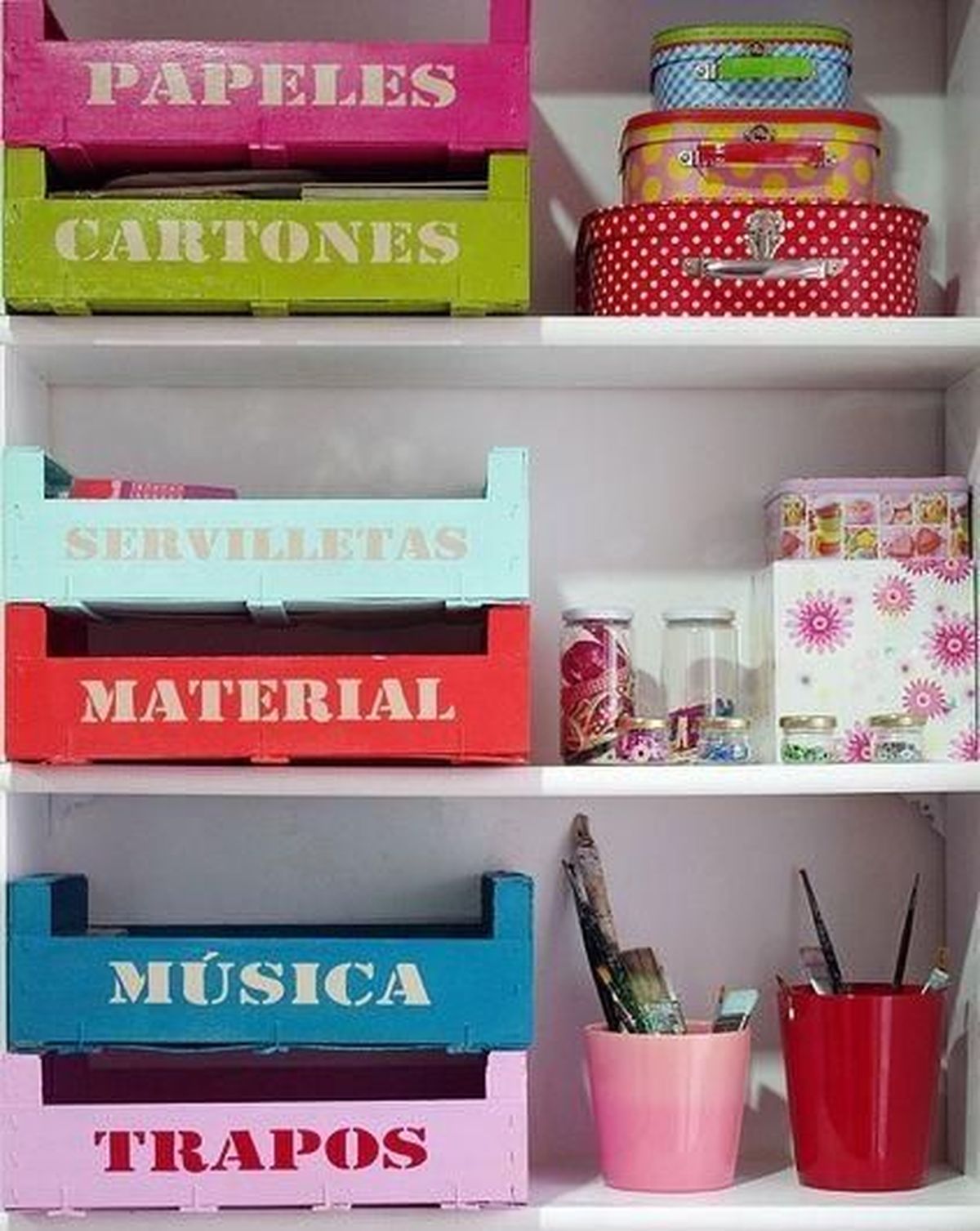 reciclar cajas fresas material escolar