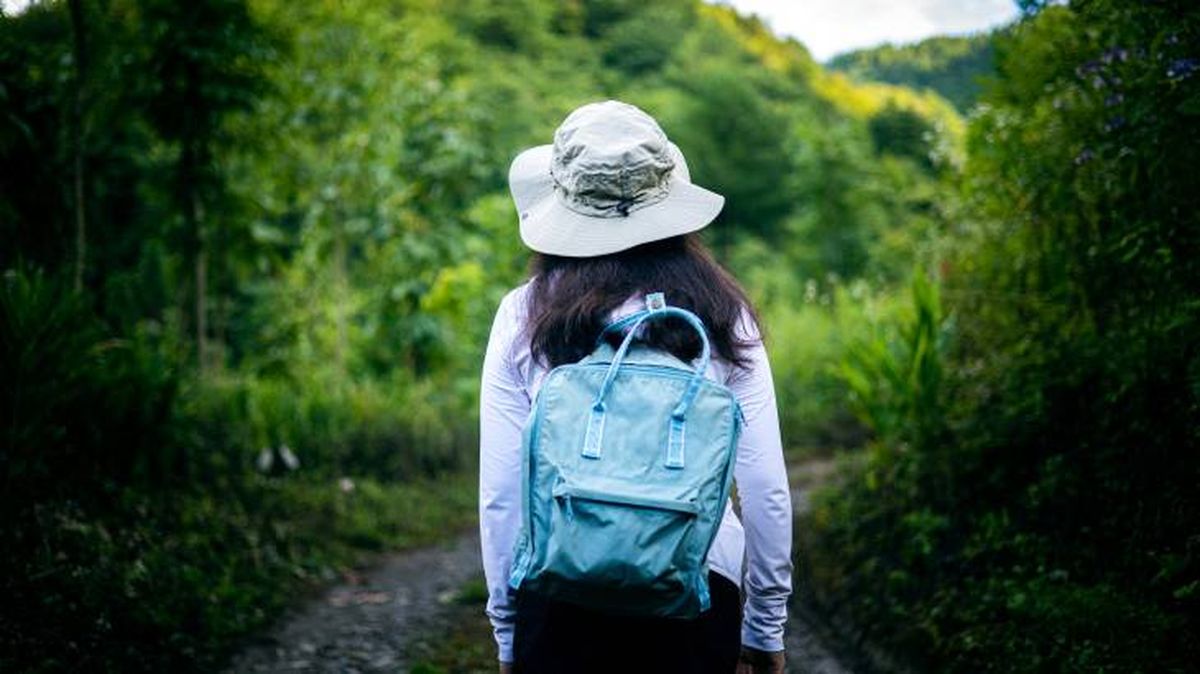 rucking senderimo con mochila 1