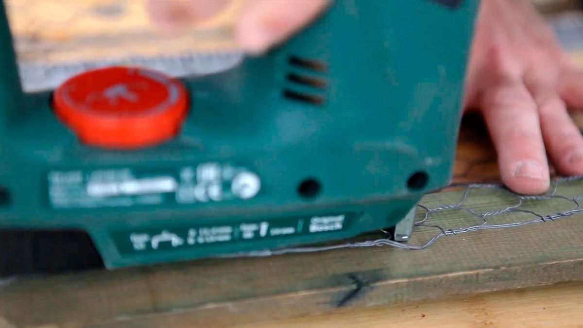 BRIC0953NV18 mural con fotografias paso2