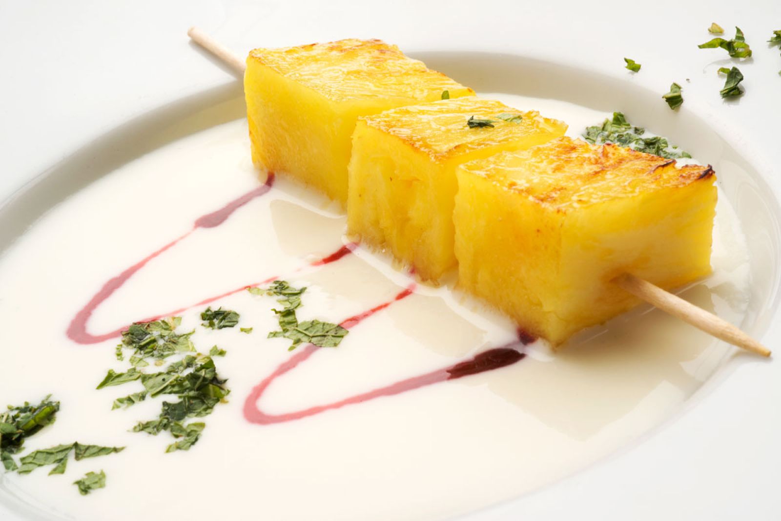 5281 2 Sopa de yogur con piña a la plancha (666) xl