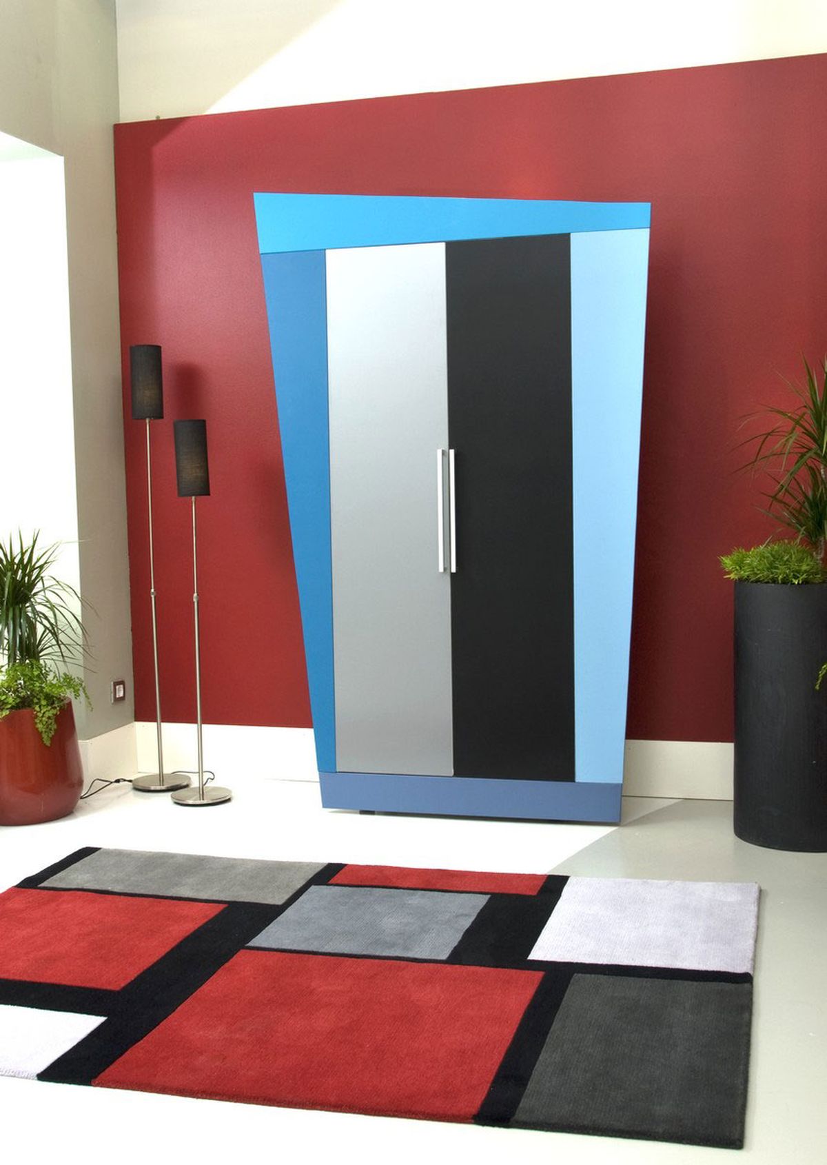 Transformación de armario multiusos en zapatero