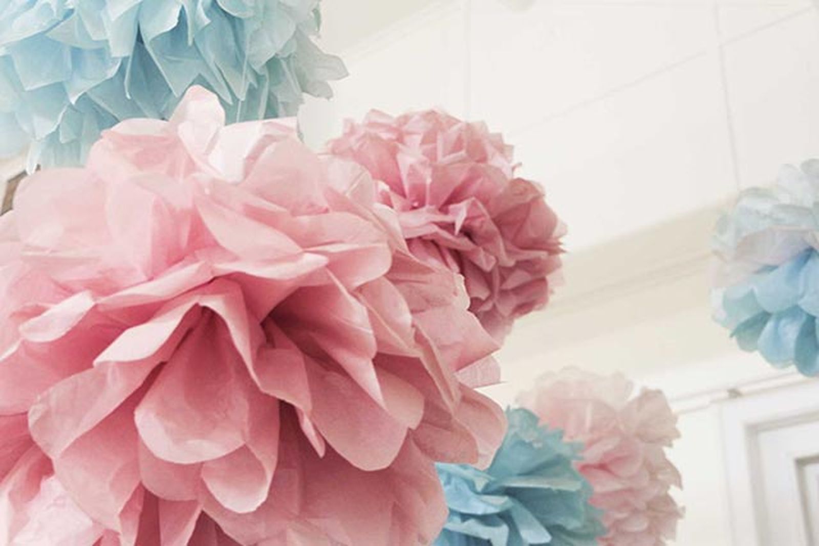 Decoración para fiesta baby shower   flores papel