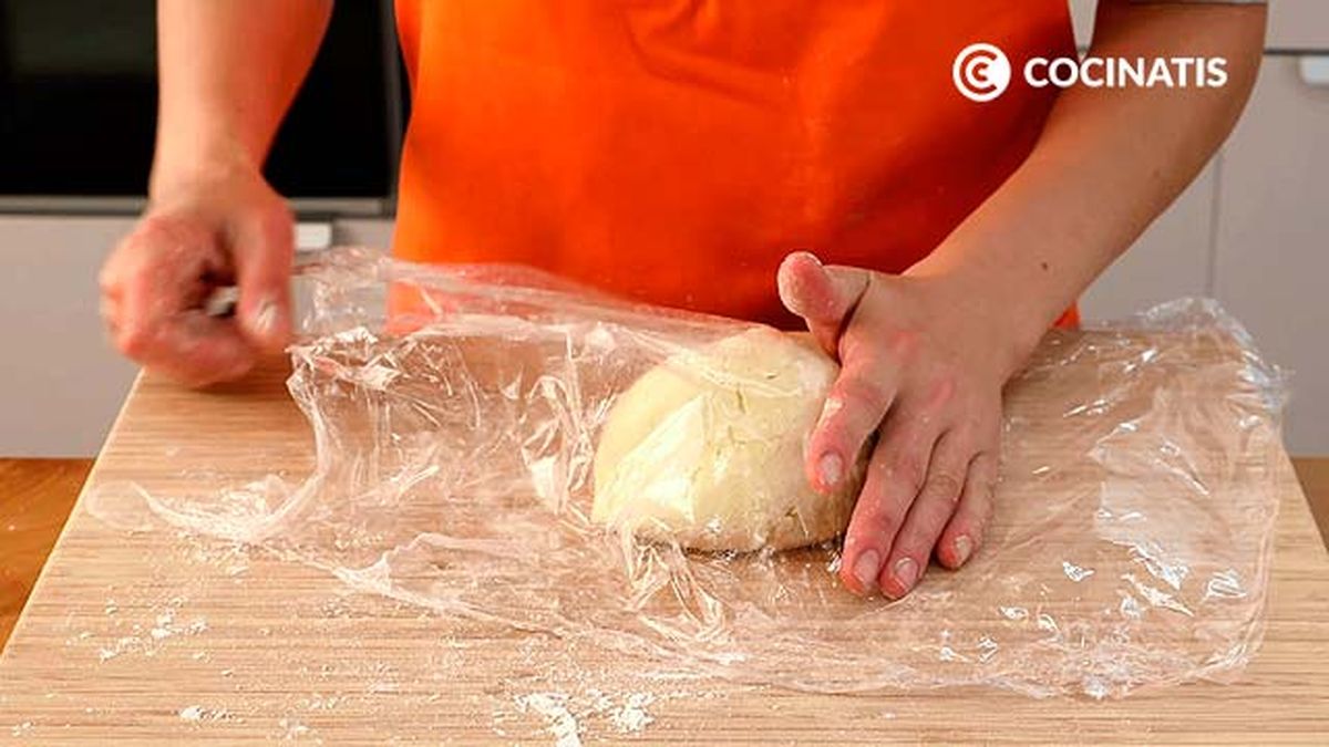 Receta de pastel vasco con mermelada de cereza  paso 3