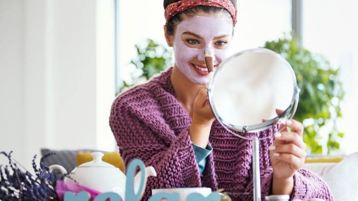 aplicacion mascarilla facial casera lavanda