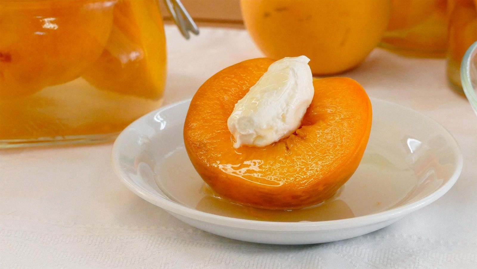 Cómo hacer melocotón en almíbar casero