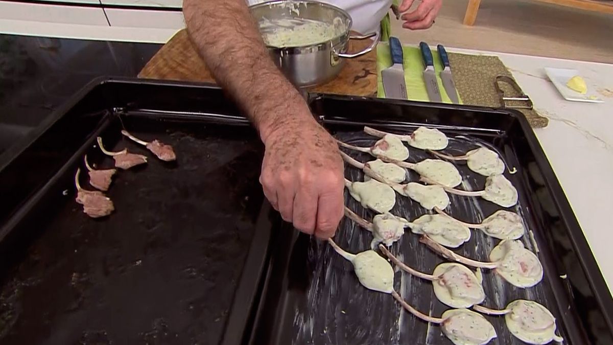 KARL66770321 chuletillas de cordero villeroy receta karlos arguinano paso3