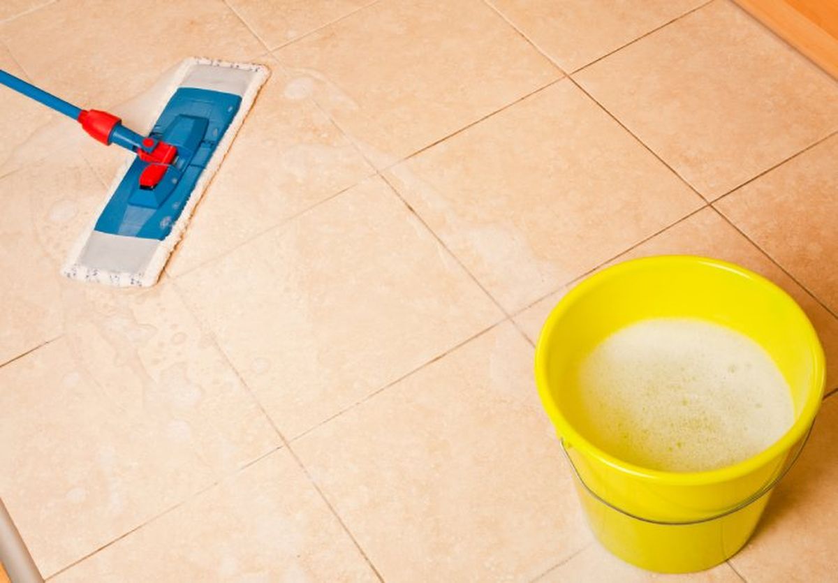 limpiar suelo de gres agua jabon suave
