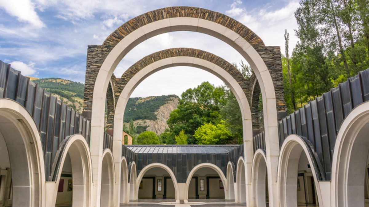 que ver en andorra basilica santuario de nuestra senora de meritxell