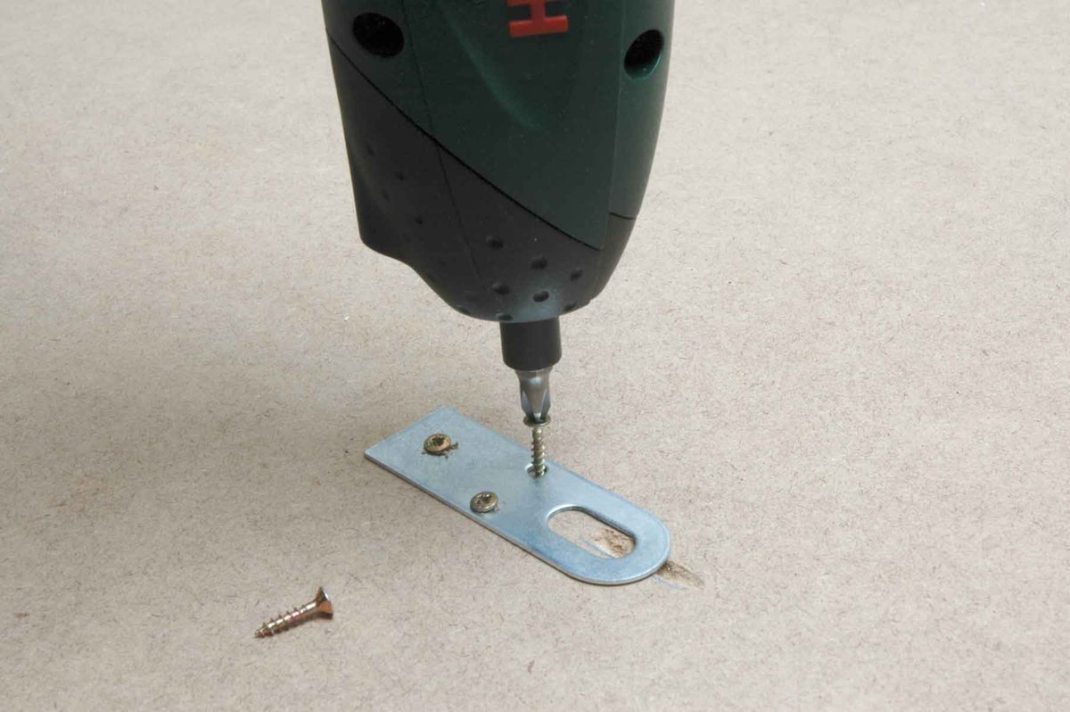 Hacer un cabecero y unas mesitas suspendidas paso 6