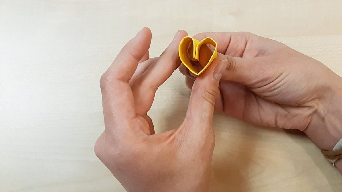 como hacer noria cartulina paso 2