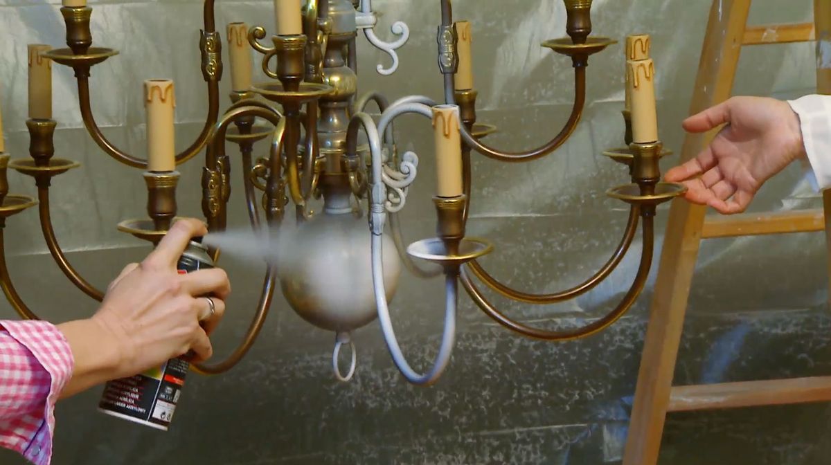 Dormitorio floral en blanco y azul paso 3