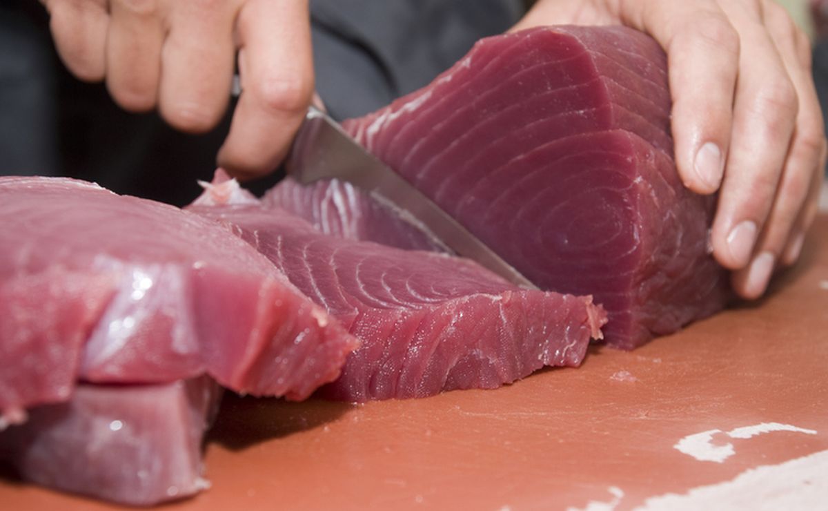 cortar atun