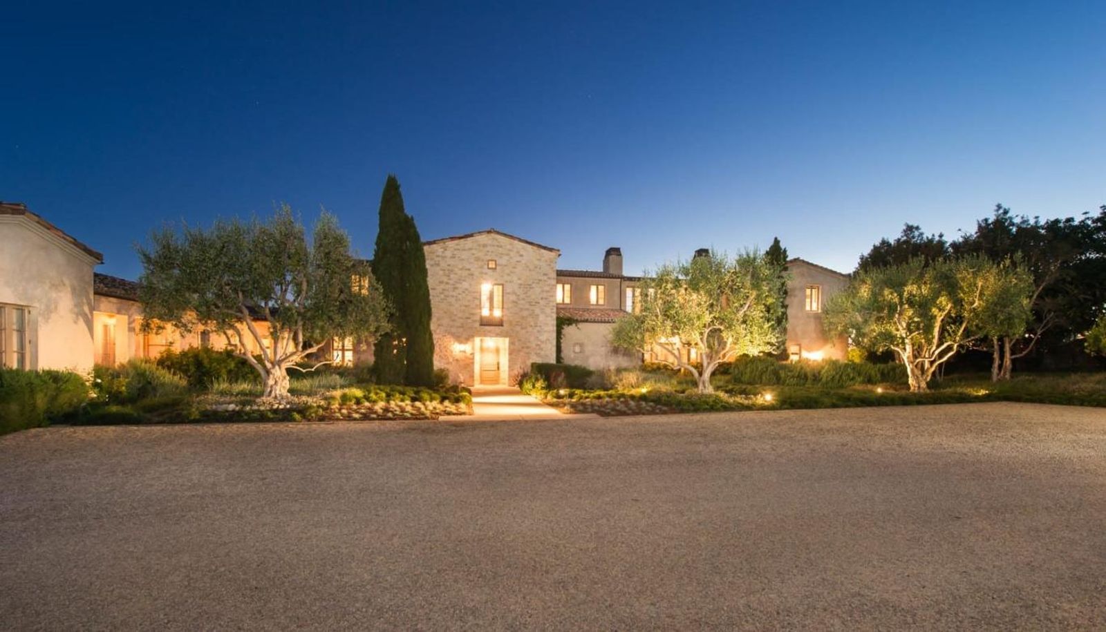 Exterior de la casa de Lady Gaga.