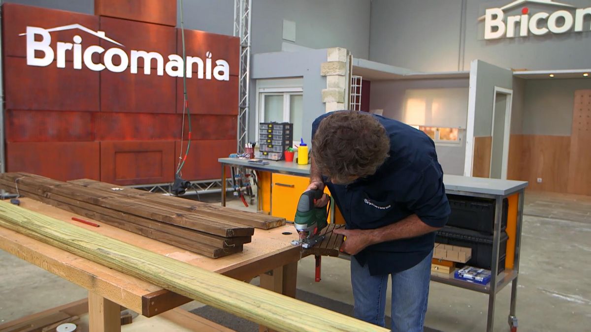 BRIC0957NV18 escalera exterior paso3