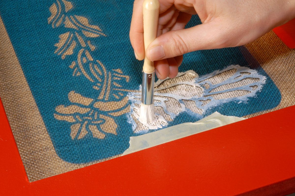 Cómo hacer y decorar un armario para la plancha paso 9