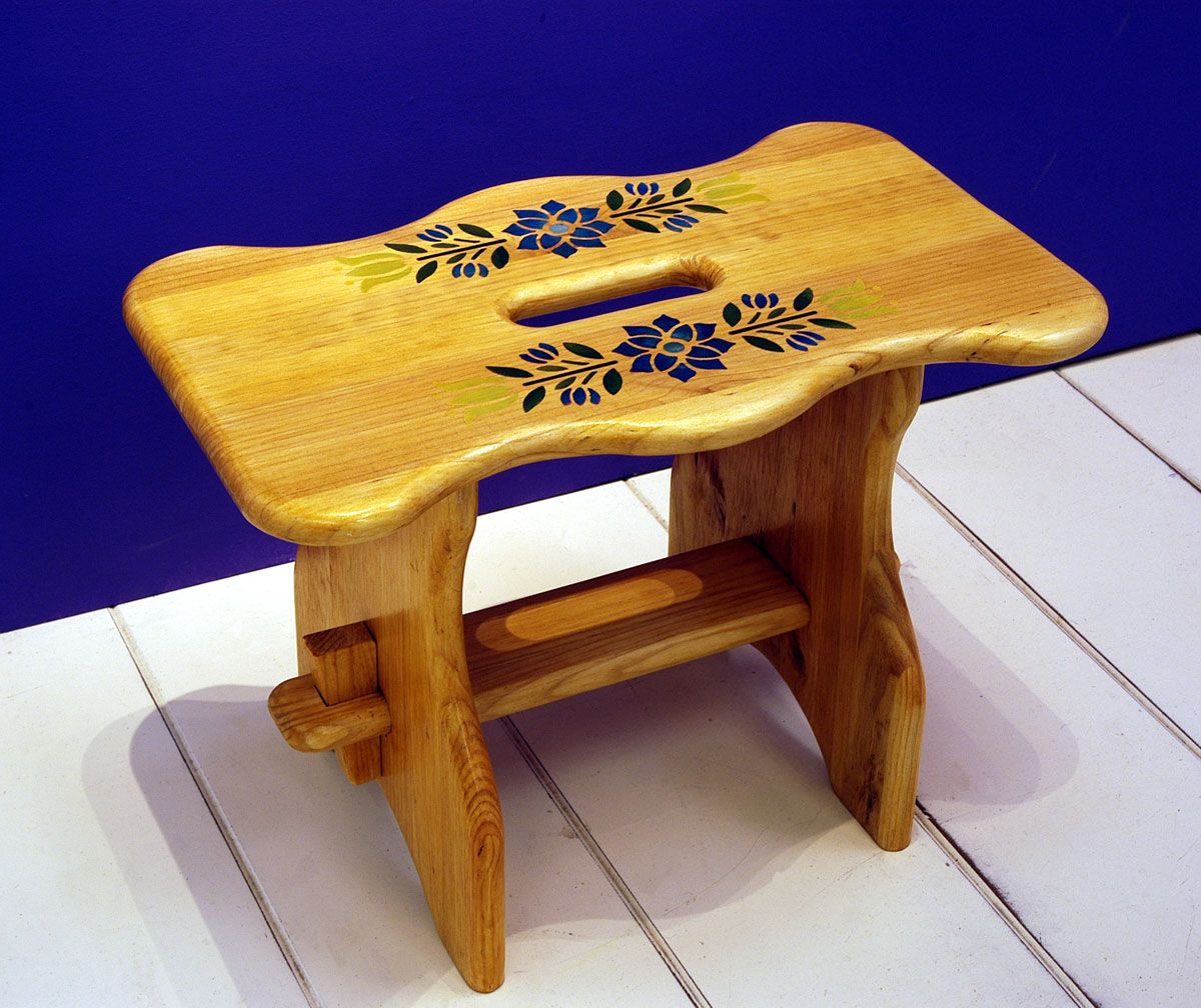 Taburete de madera