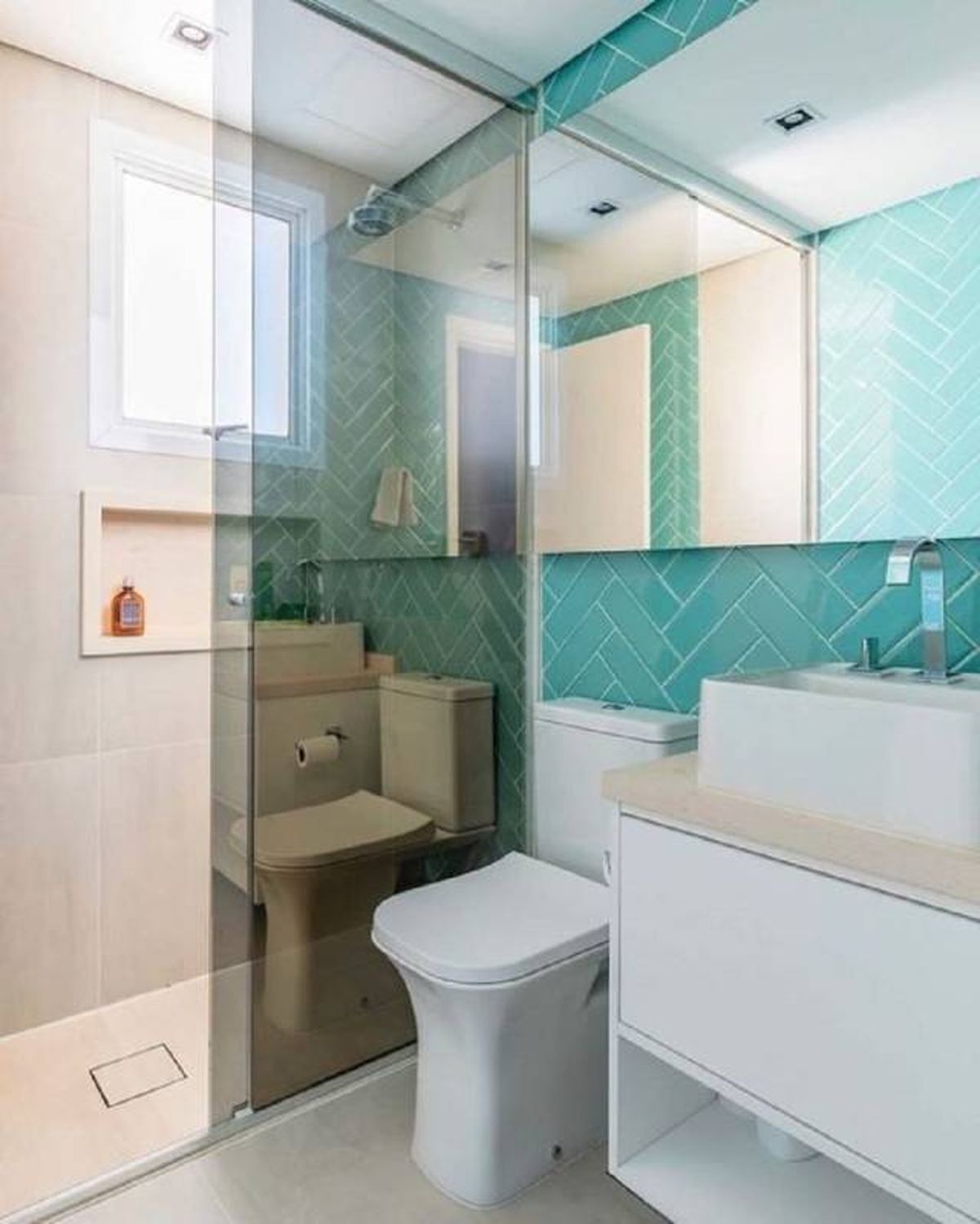 Baño pequeño con encanto 3