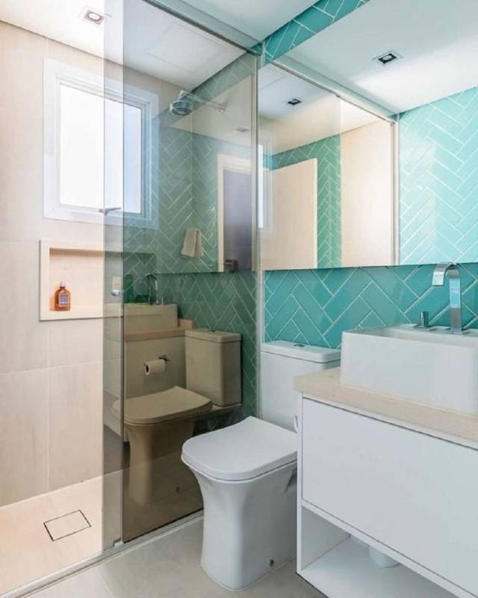 Baño pequeño con encanto 3
