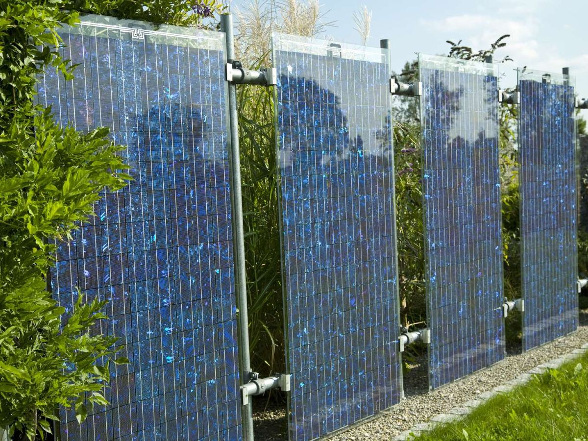 Paneles solares a modo de valla