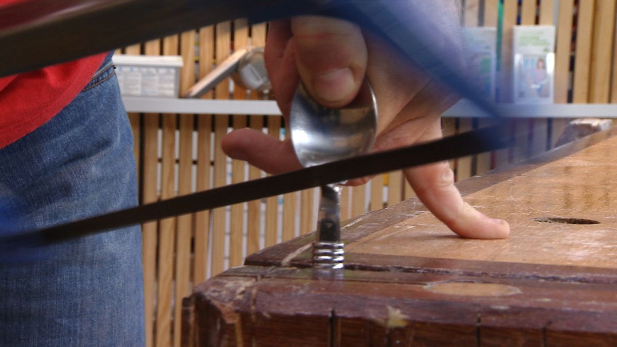 Cómo hacer un cascanueces rústico paso 5