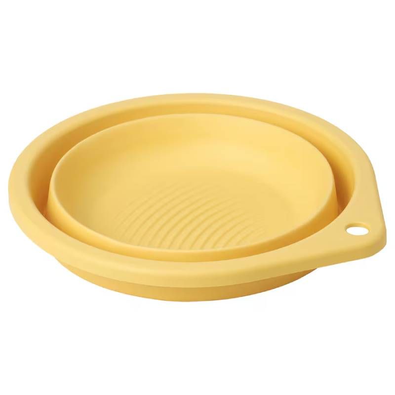 Cubo de silicona plegado de Ikea.