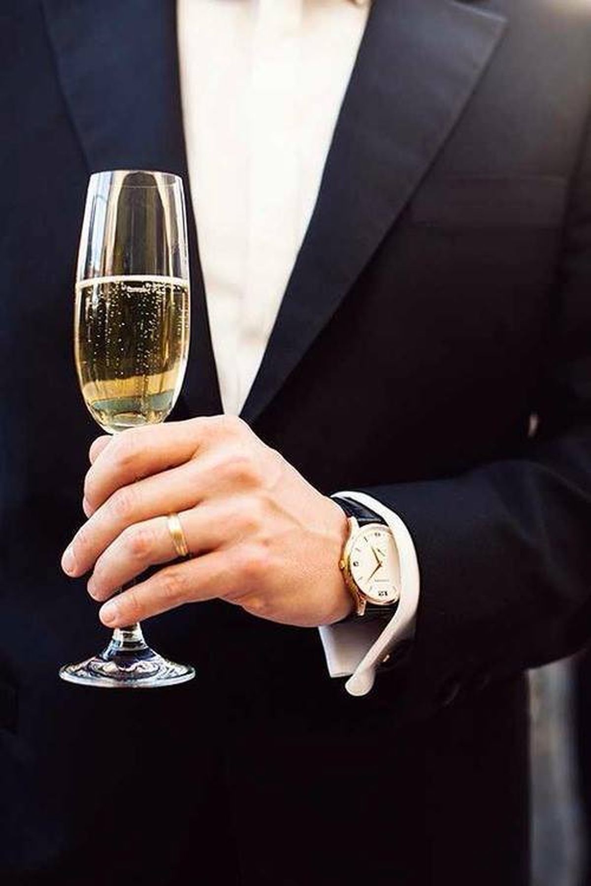 reloj elegante hombre