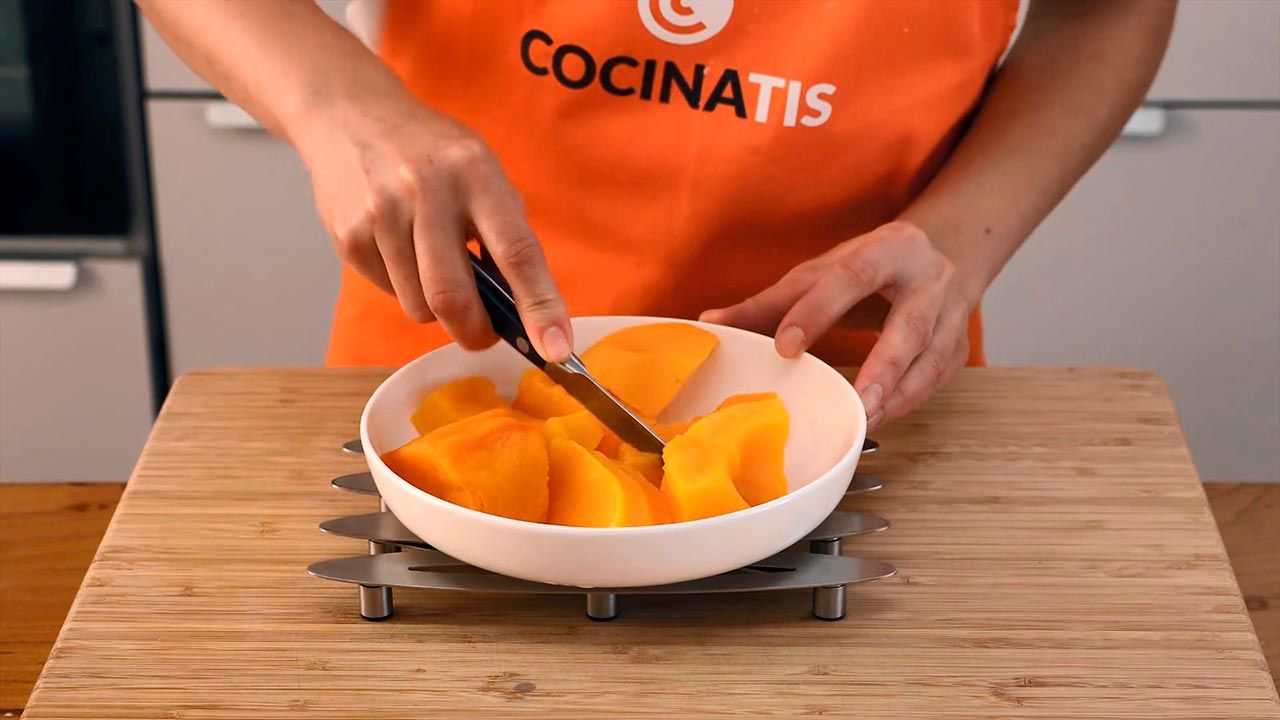 Técnica cómo asar calabaza en el microondas  paso 2