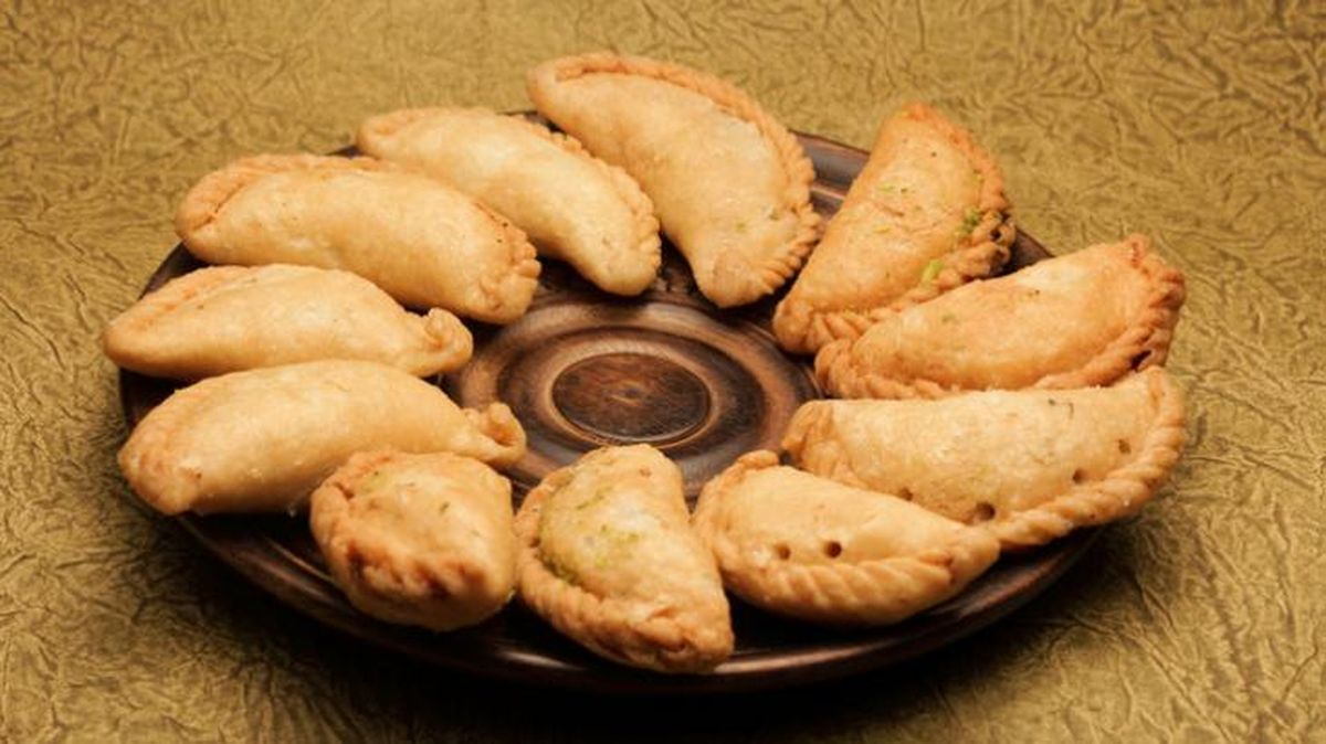 gujiya que se come en el holi