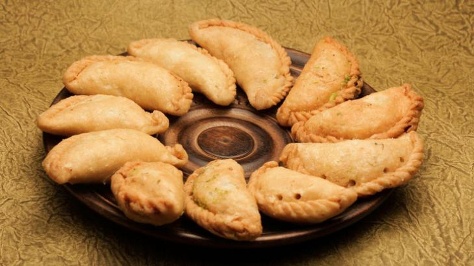 gujiya que se come en el holi