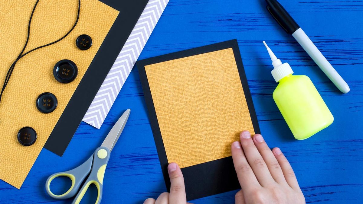 como hacer postal halloween paso 1