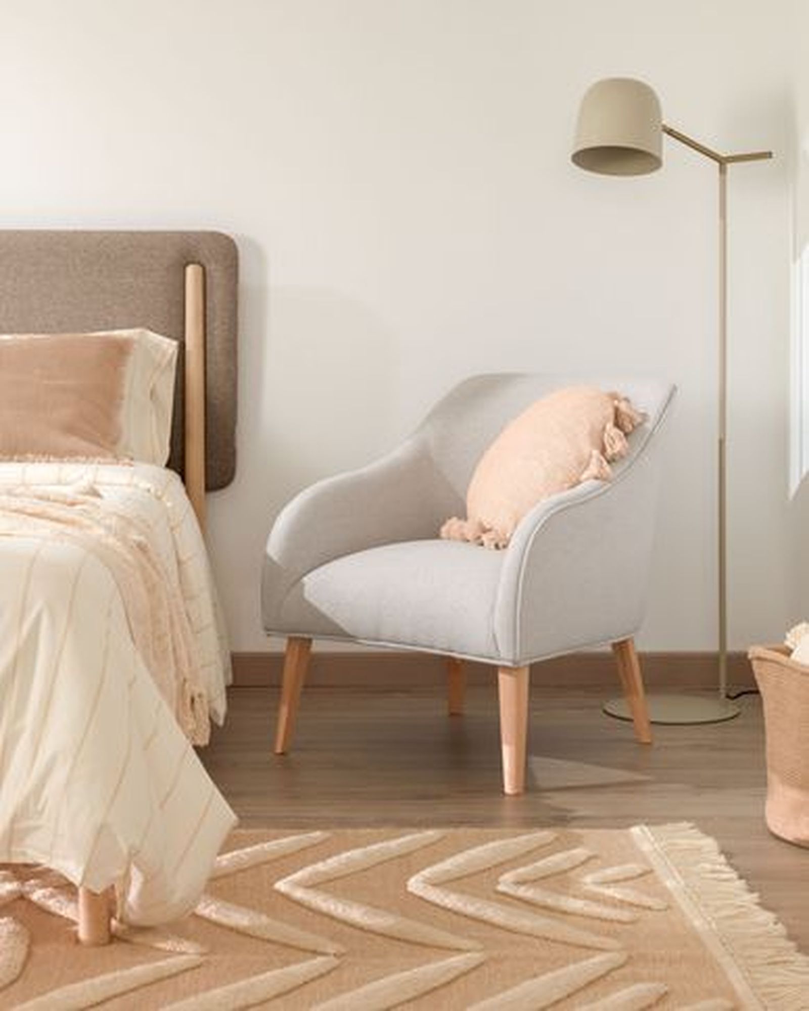 lampara pie dormitorio pinterest Kave Home