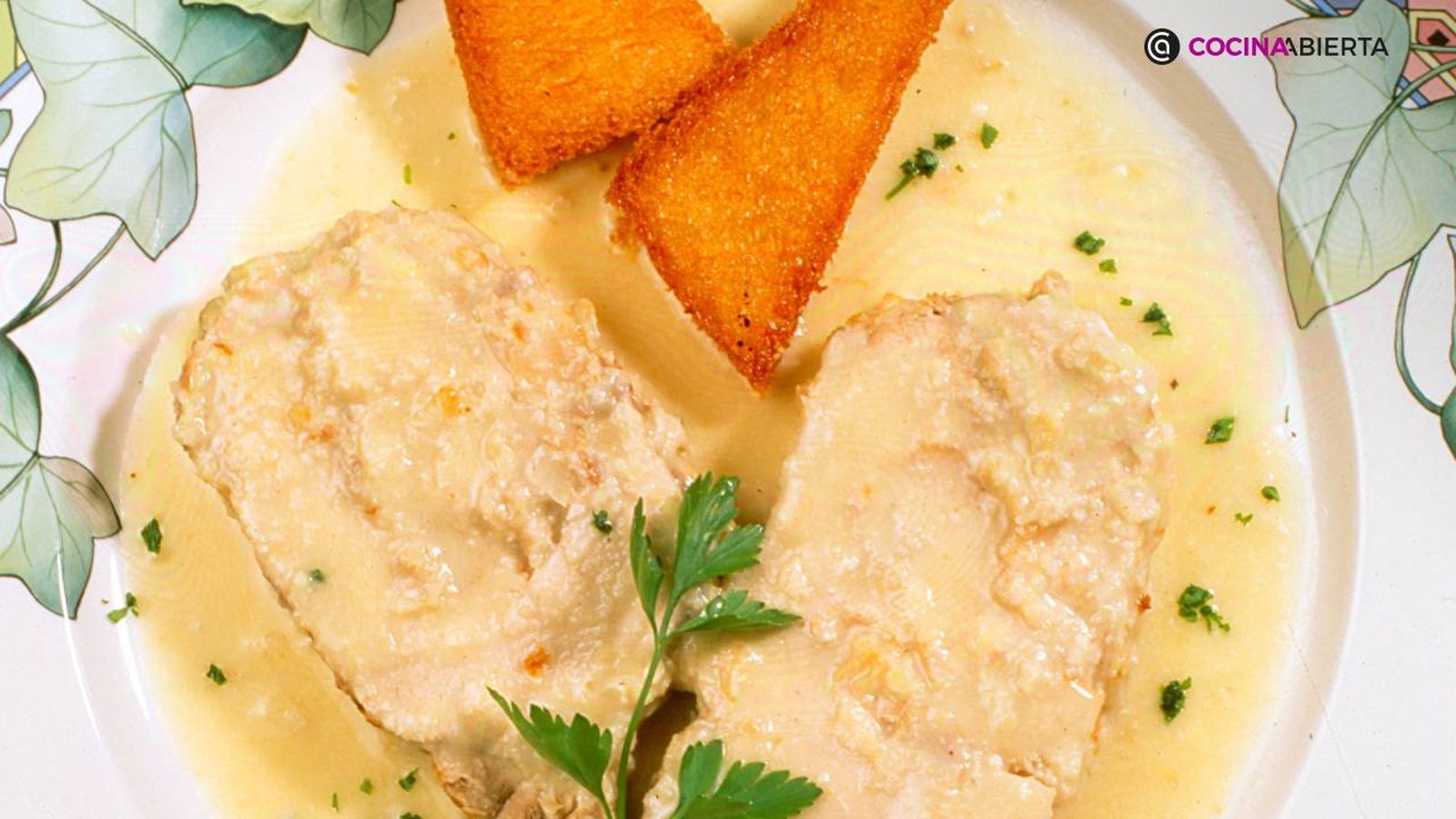 El lomo con salsa de almendras es una opción perfecta para una cena con invitados