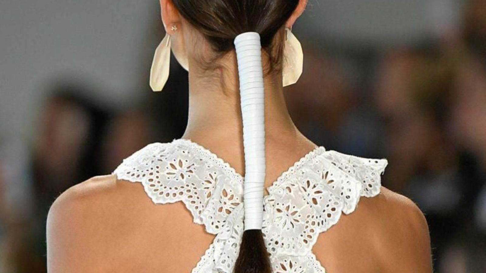 Coleta con trenzado Atebas o Hairwrap