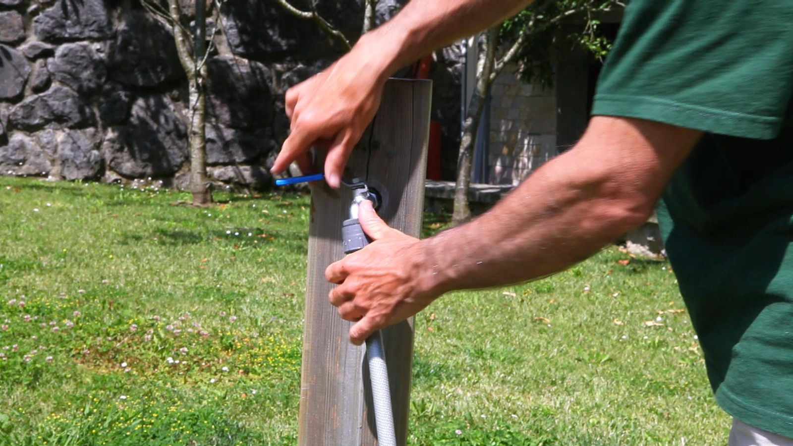 Toma de agua soterrada