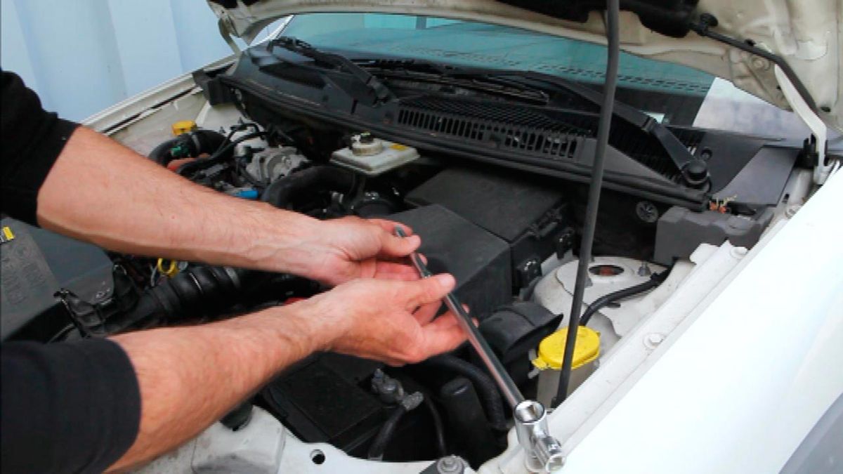 Aflojar tornillo paso 6