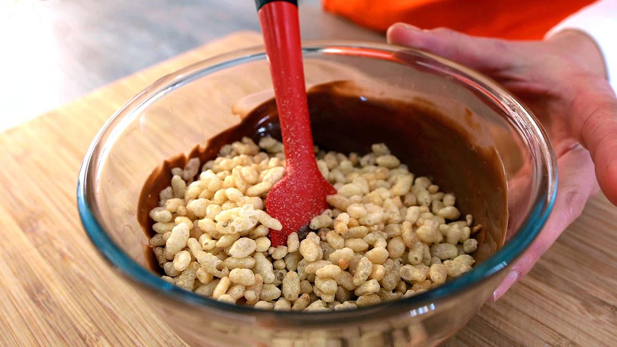 Receta de turrón de chocolate y arroz inflado  paso 2