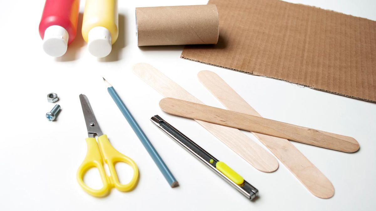 como hacer avion carton papel higienico y palos de polo materiales