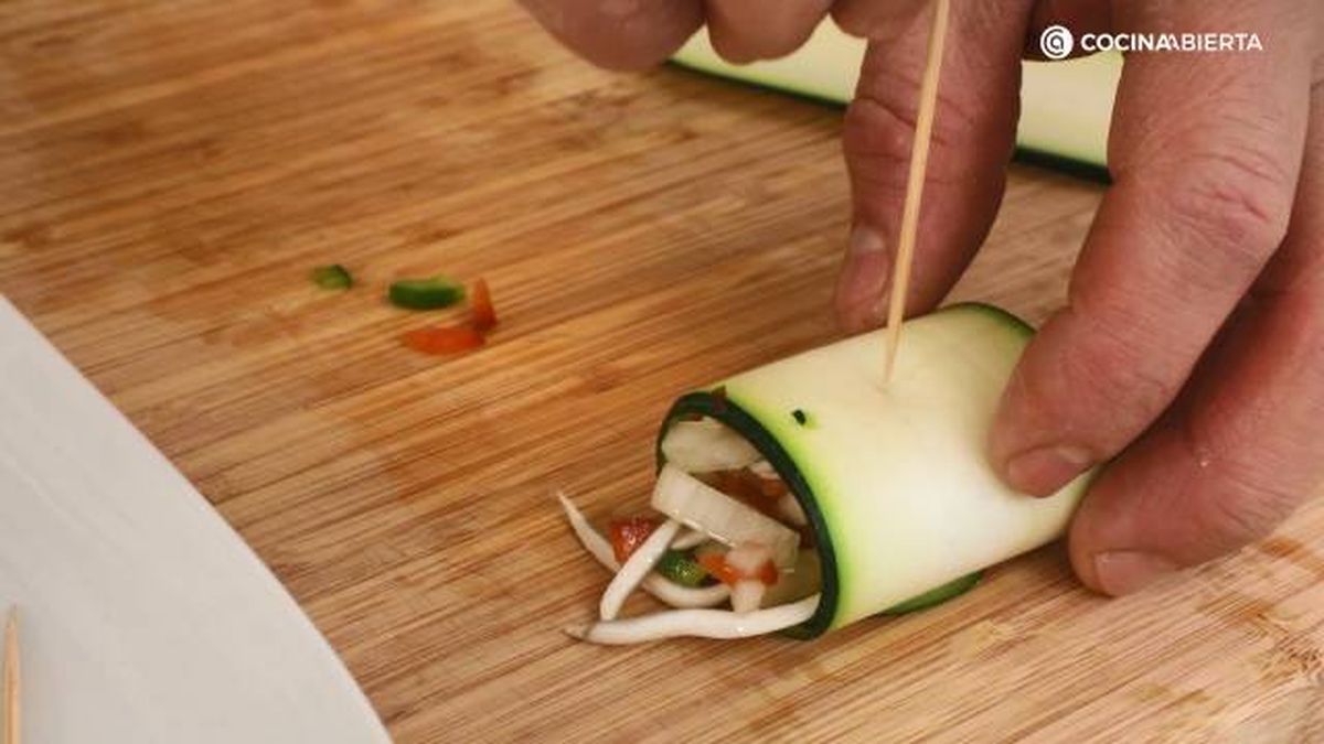 Aguinaga rollitos calabacin gulas paso 5