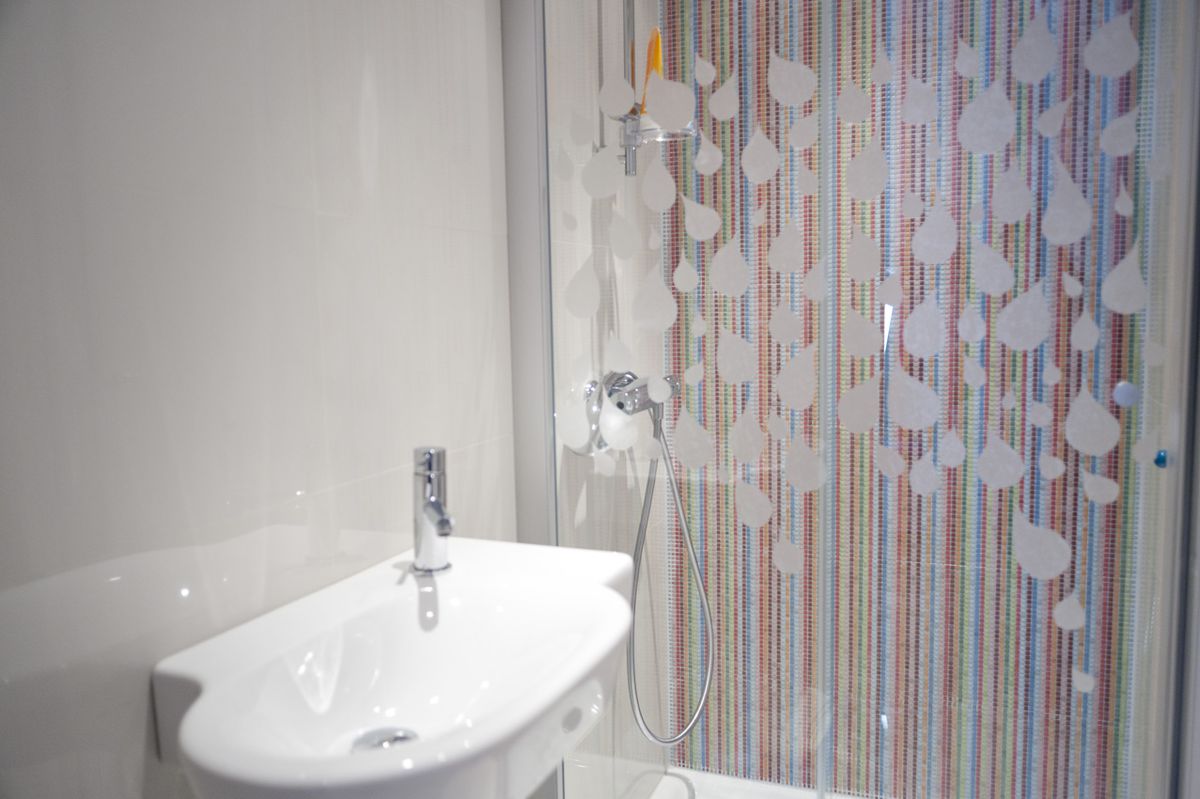 Bricomania 684 Decorar mampara de ducha p7