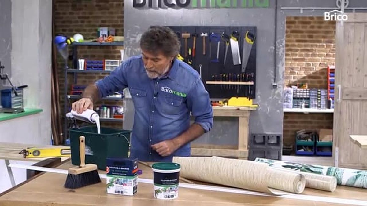 972 empapelar pared paso 2