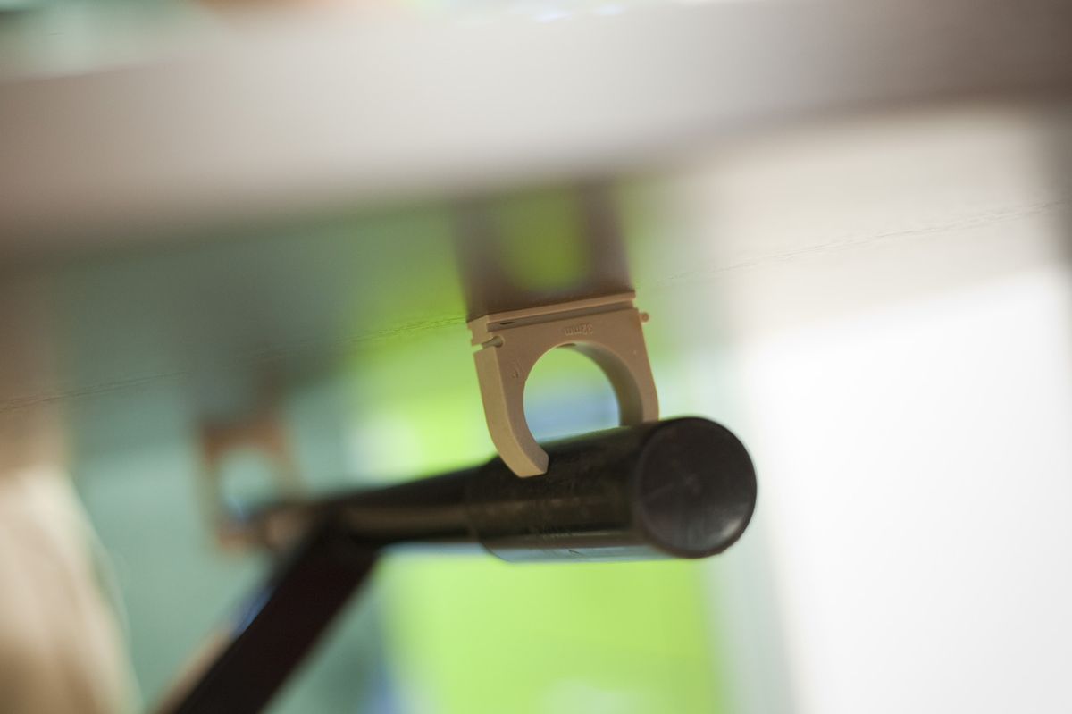 Mesa con caballete regulable paso8