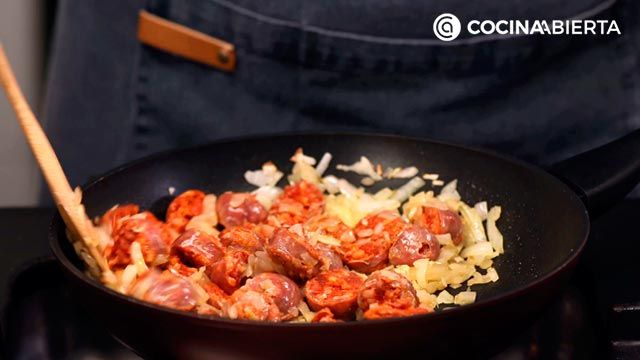 CTIS0897 receta arroz con chorizo al horno paso 2 ca