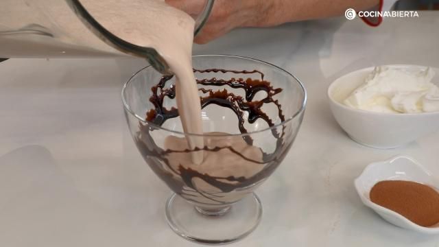 Marcilla cafes refrescantes frappuccino paso 2