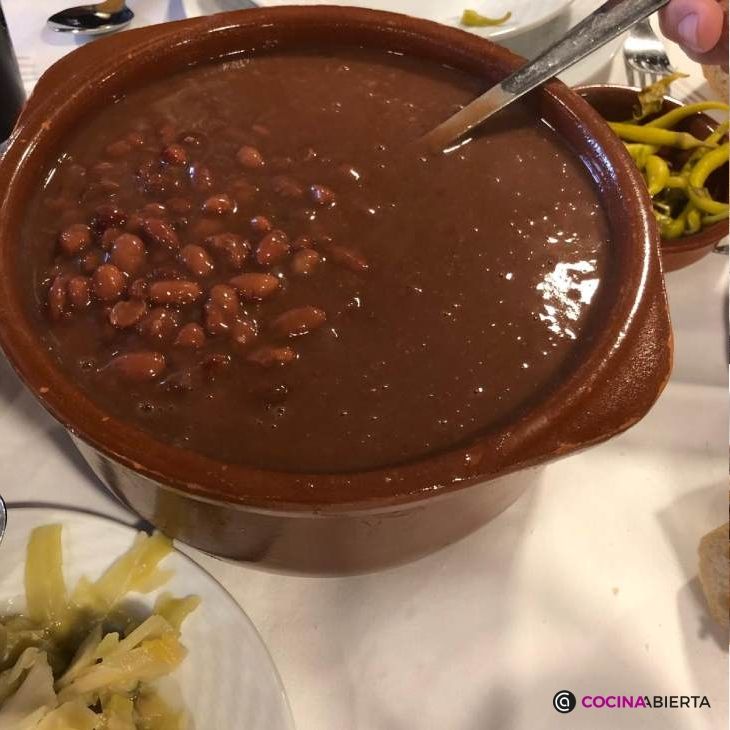 Alubiada en el restaurante León XIII de La Arboleda