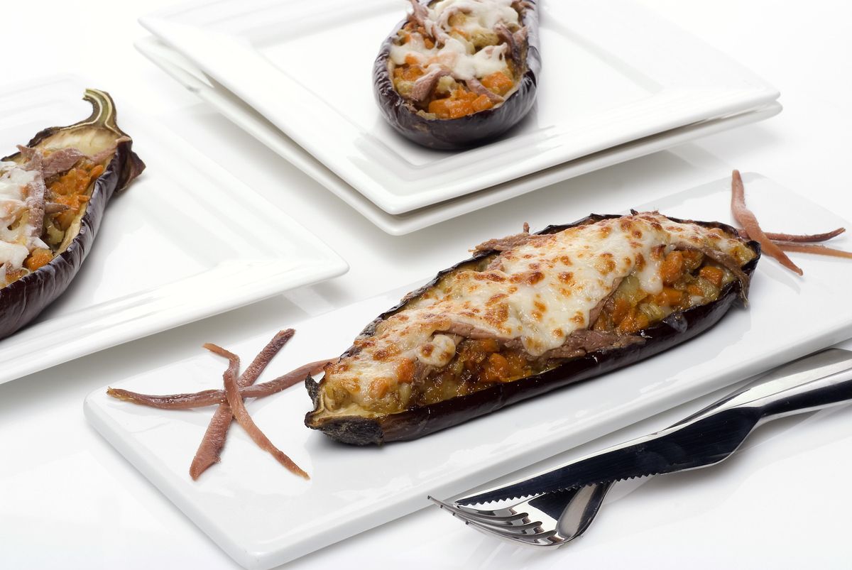 0160.1 BERENJENAS GRATINADAS RELLENAS DE CALABAZA