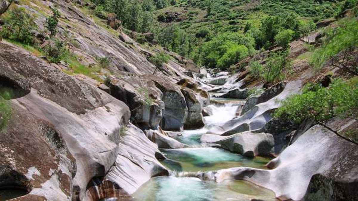 piscina natural los pilones valle del jerte