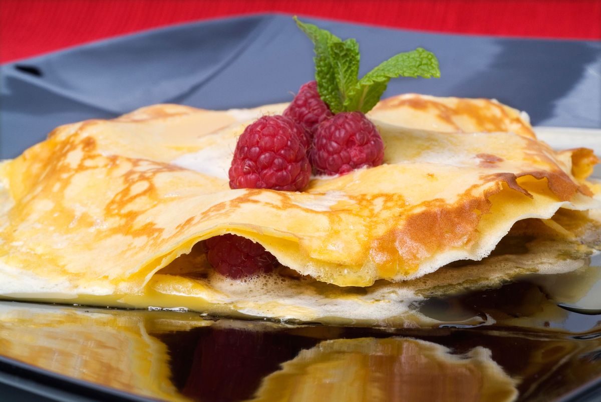 Crepes rellenos de frambuesas
