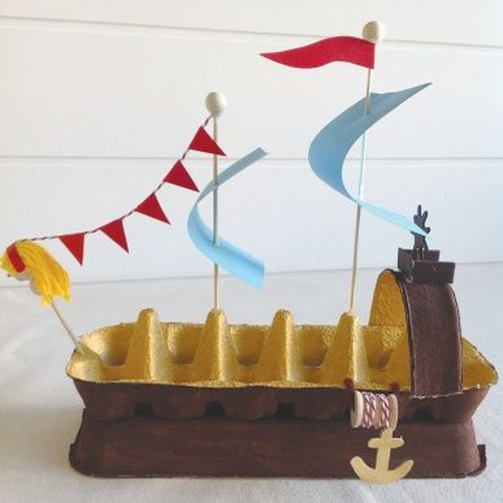 6 barco pirata con hueveras