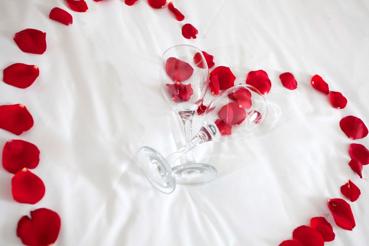 Decoración de camas para san Valentín 3