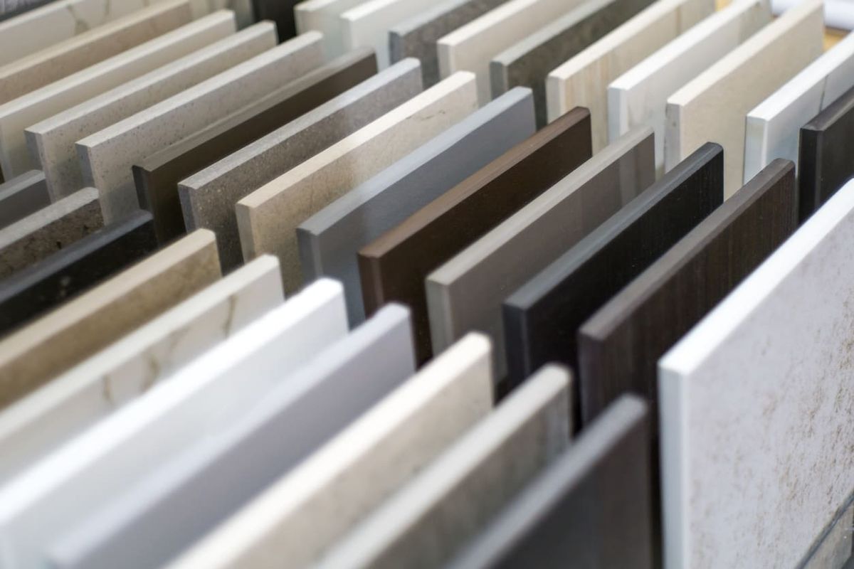 quitar cemento suelo